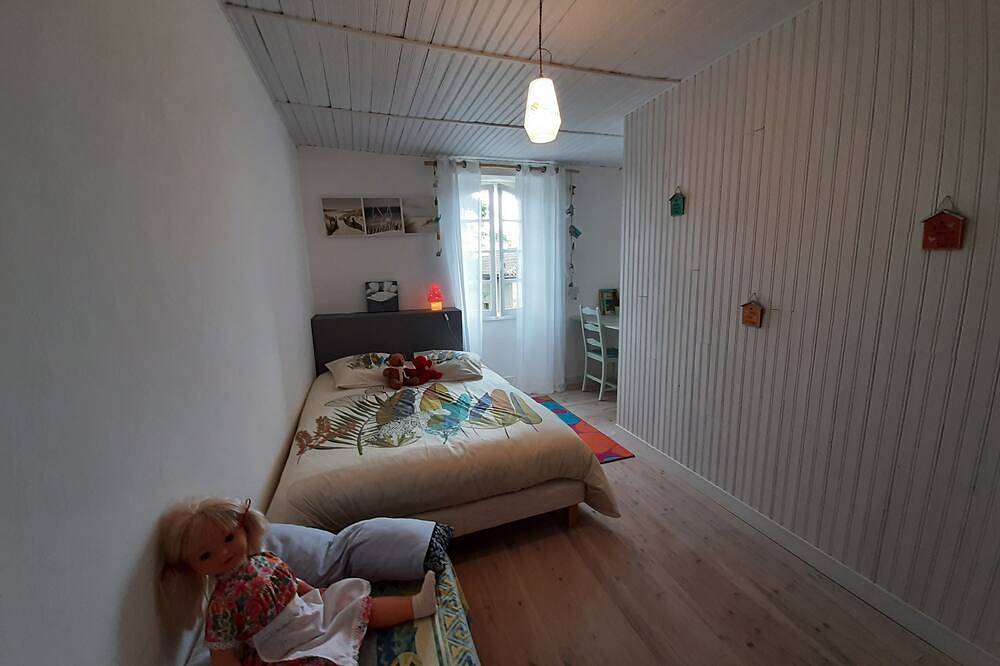 Children's paradise calm nights, guest animals, plenty of Playmobilss in Troncens, Gers