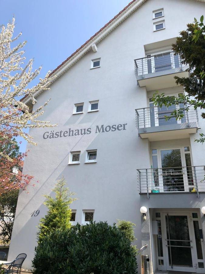 Hotel für 2 Personen, mit Terrasse und Garten in Weil am Rhein
