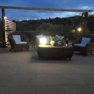 Cottage pour 2 personnes, avec jardin et piscine ainsi que vue et terrasse à Porto Empedocle