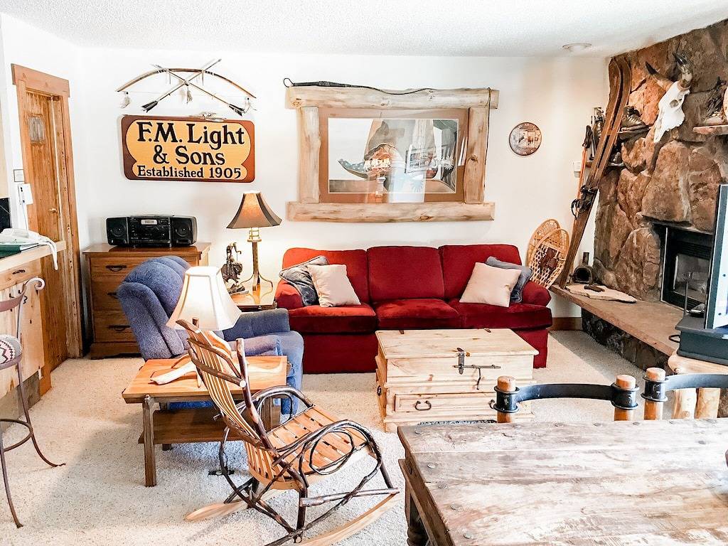 Ganze Wohnung, First Class Ski-in Condo- $ 100- $ 175 Nacht (2-4 Nächte min) in Steamboat Springs, Medicine Bow-Routt Nationalwald