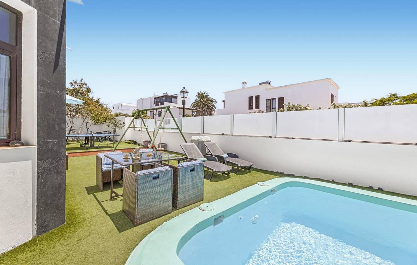 Charmante 140 m² große Wohnung mit Pool, Terrasse und WLAN in der Nähe des Stadtzentrums von Tahiche in Tahiche, Teguise