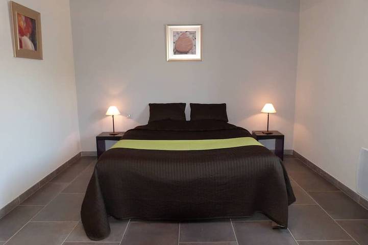 Heart of Provence - 130sqm - Private Pool - Air conditioning in Saint-Andiol, Arles region