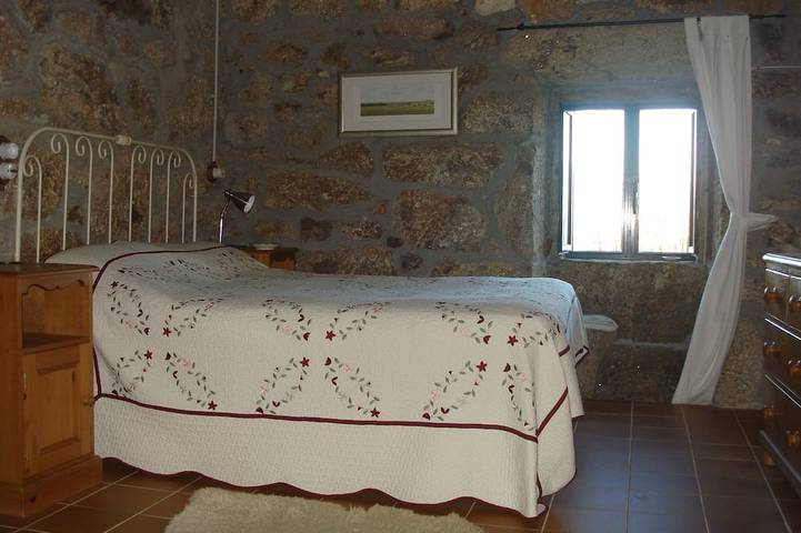 Gîte pour 6 personnes, avec jardin, animaux acceptés à A Cañiza - 3