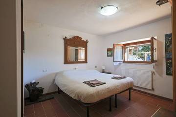 Agriturismo per 4 Persone in Sassofortino, Roccastrada, Foto 1