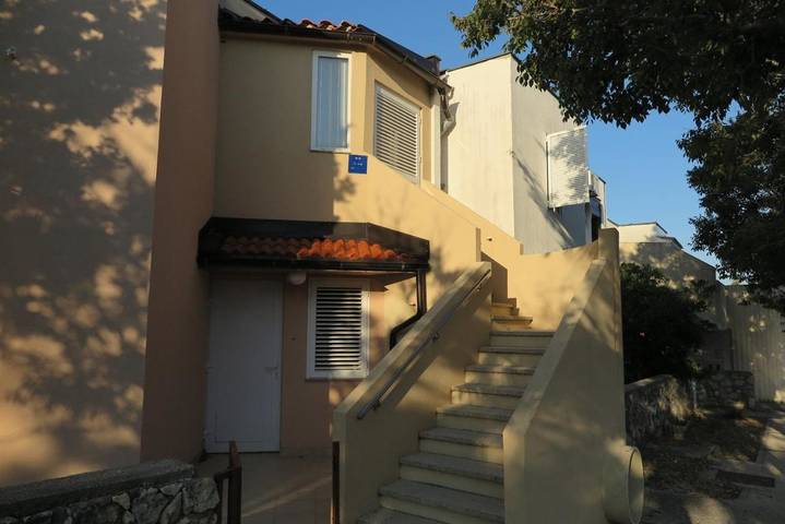 Gîte pour 5 personnes, avec vue et balcon à Gajac - 3