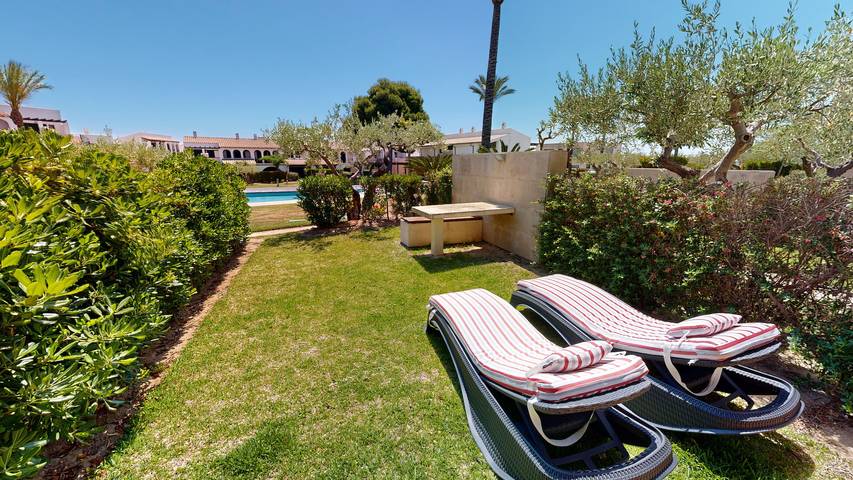 Location de vacances pour 6 personnes, avec balcon ainsi que jardin et bassin pour enfant, adapté aux familles à El Perelló - 2