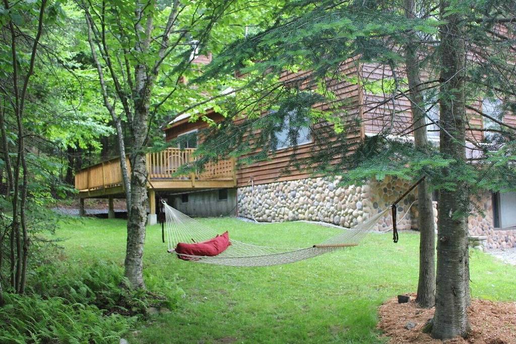 Mt. Schneeparadies - Indoor Jacuzzi & Sauna - Minuten zum Berg - 10-12 Personen in West Dover, Mount Snow