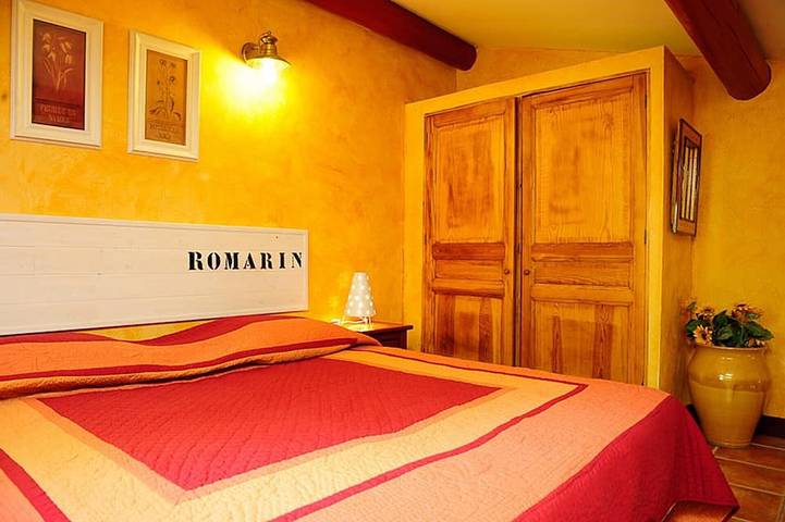 Charming cottages, private Spa and private garden in Bédoin, Parc naturel régional du Mont-Ventoux