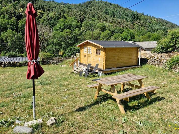 Gîte pour 2 personnes, avec Terrasse et Vue à Saint-Julien-Boutières