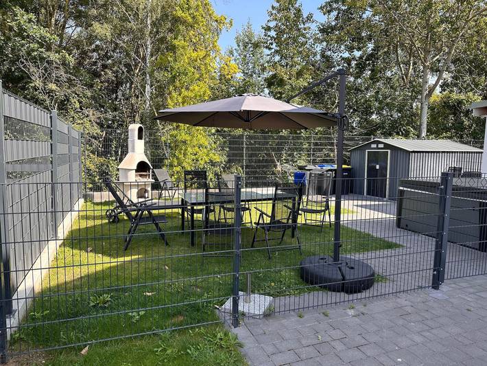 Ferienhaus für 8 Personen, mit Terrasse und Whirlpool sowie Garten und Pool in Göhren-Lebbin - 3