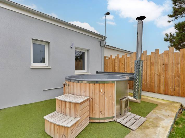 Location de vacances pour 6 personnes, avec jardin et terrasse, animaux acceptés à Saint-Jean-de-la-Rivière - 4