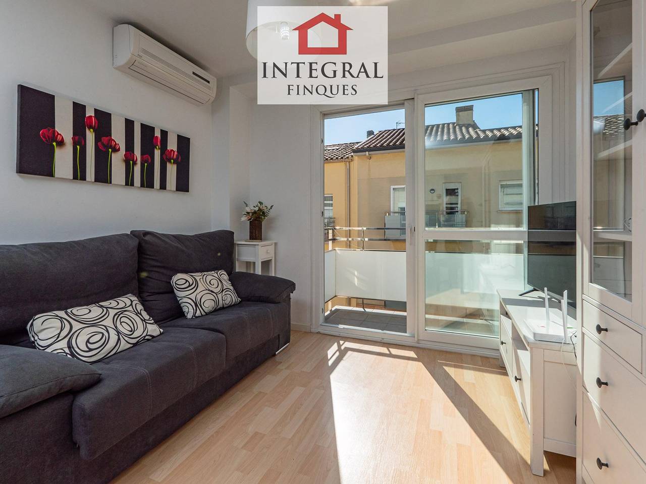 Apartamento entero, Dúplex cómodo con terraza, a 200m de la playa, parking y wifi en Palamós in Palamós, Costa Brava