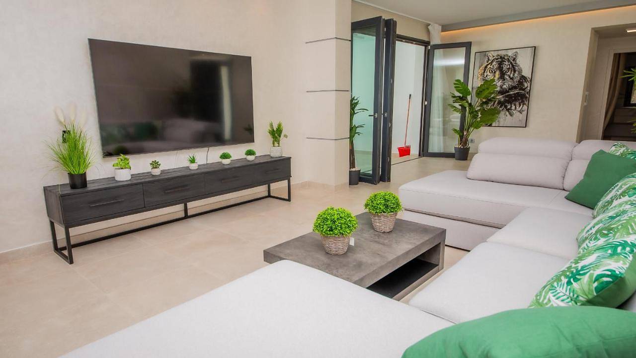 Villa with Private Pool in Sotogrande, San Roque