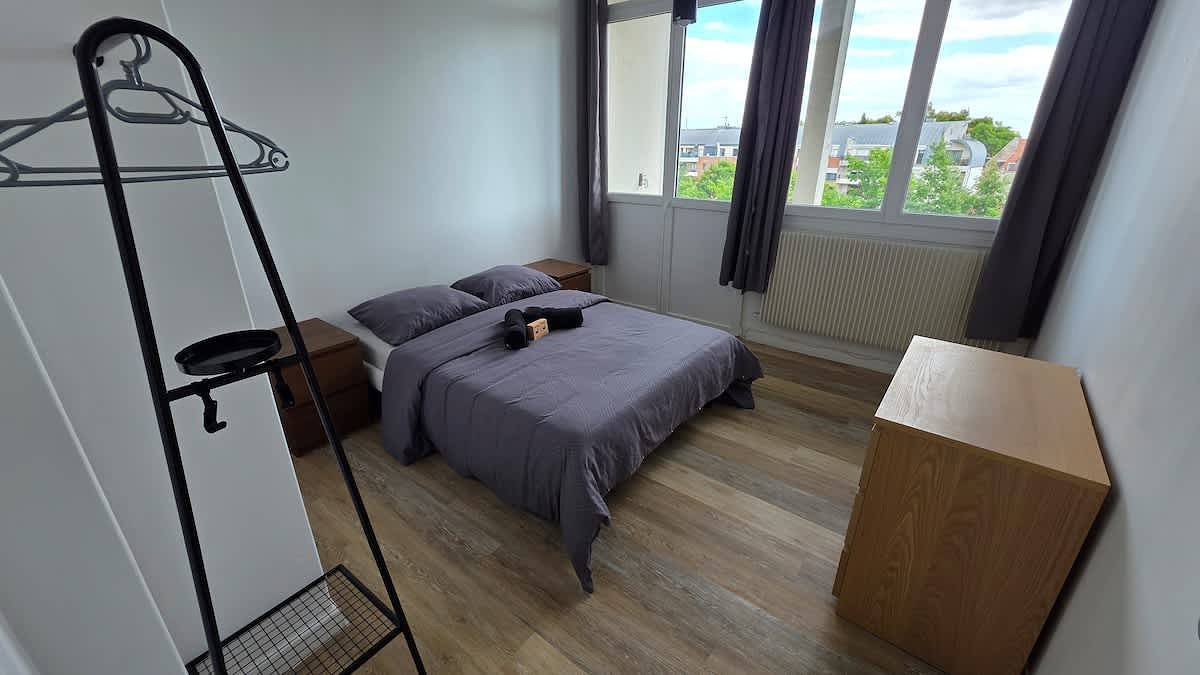 Entire apartment, Cosy place d'Armes au 3eme etage in Douai, Department Nord