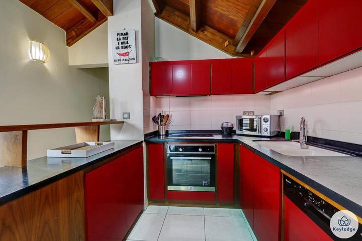 Gîte pour 8 personnes, avec terrasse dans Plage des Roches Noires - 3