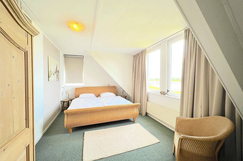 Geräumiges Ferienhaus am Wasser in Stevensweert in Stevensweert, Limburg (Niederlande)