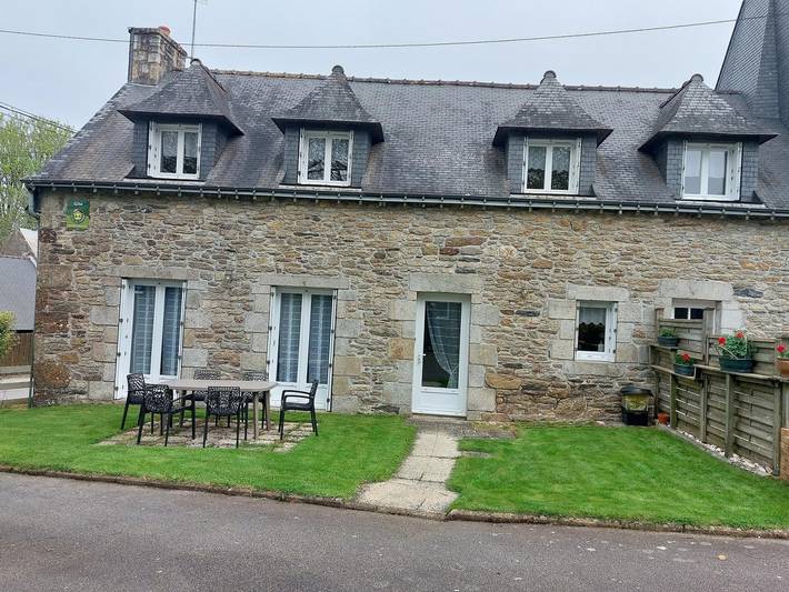 Gîte pour 5 personnes, avec jardin et terrasse à Camors