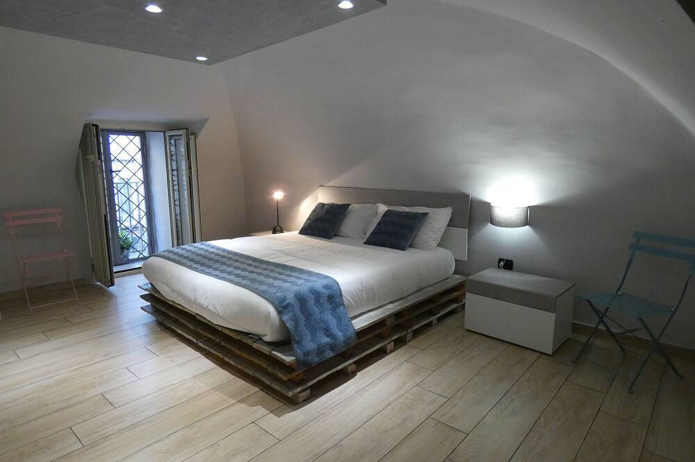 Antique dwelling, strategically located for Naples, Sorrento, Pompeii, Positano. in Ercolano, Parque nacional del Vesubio