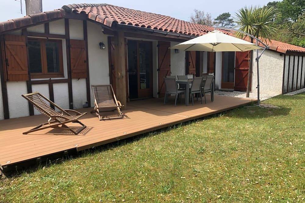Villa pour 8 Personnes dans Soustons, Région de Dax