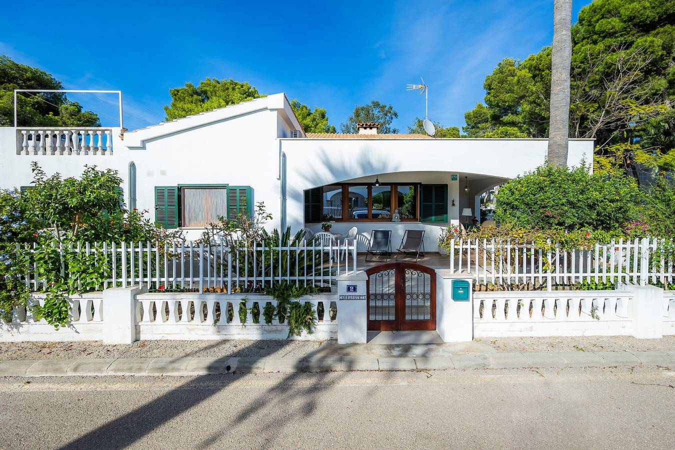 Holiday Home 'Carrasqueta' with Sea View, Wi-Fi and Air Conditioning in Playa de Alcúdia, Alcúdia