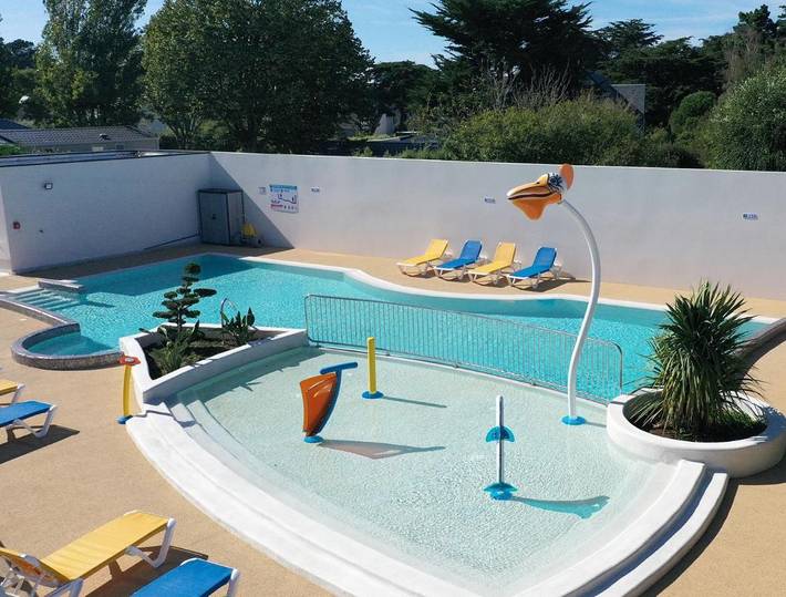 Location de vacances pour 4 personnes, avec piscine et terrasse dans Plage des Govelins - 2