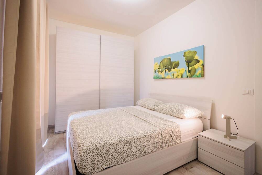 Appartamento intero, Appartamento Int. 8, Appartamento 8 in Marina di Massa, Massa