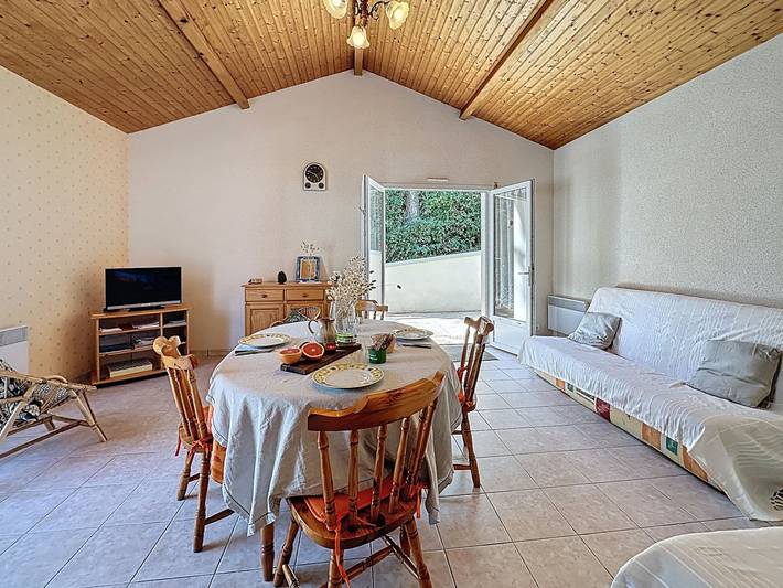 Location de vacances pour 4 personnes, avec terrasse et jardin à Saint-Michel-Chef-Chef - 3
