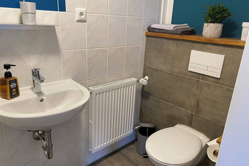 Ganze Wohnung, Einzelzimmer mit Gemeinschaftsküche im Hofgohlis in Cossebaude, Dresden