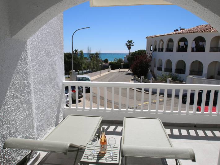 Apartamento para 4 personas, con piscina y terraza, Se admiten mascotas en Parque de Montroig