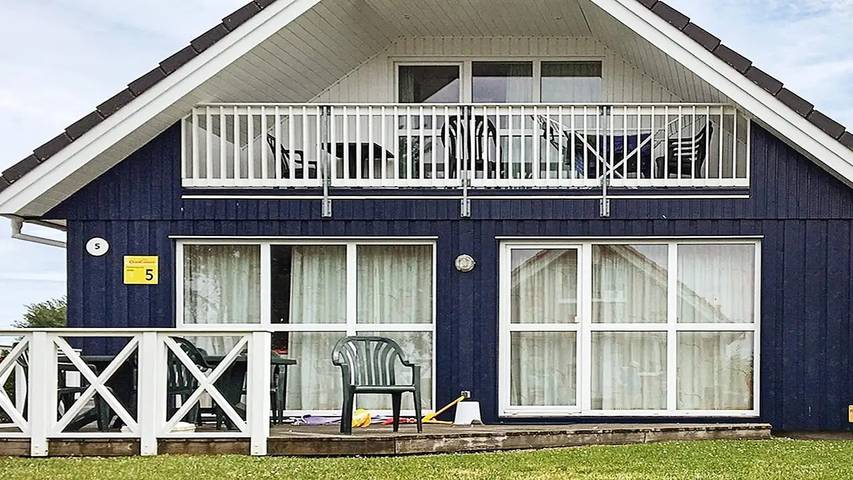 Ferienhaus für 9 Personen, mit Terrasse und Whirlpool sowie Sauna in Wackerballig