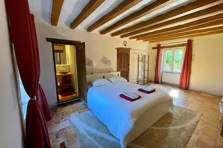 Gîte pour 8 personnes, avec balcon à Neuil - 3