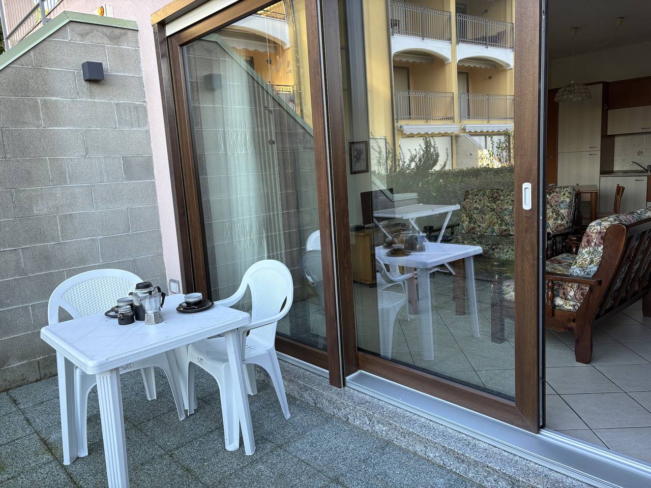 Ganzes Studio, Farfalla 1 studio with pool in Germignaga in Germignaga, Lago Maggiore (Lombardei)