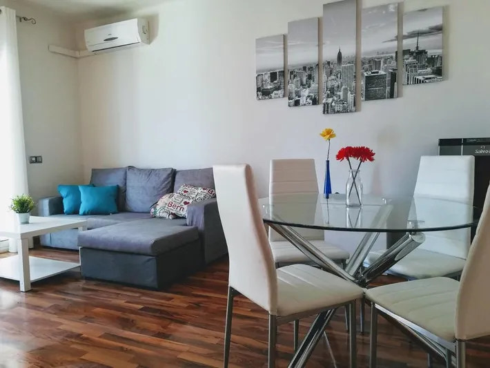 Holiday apartment for 6 people, with balcony and view - 1