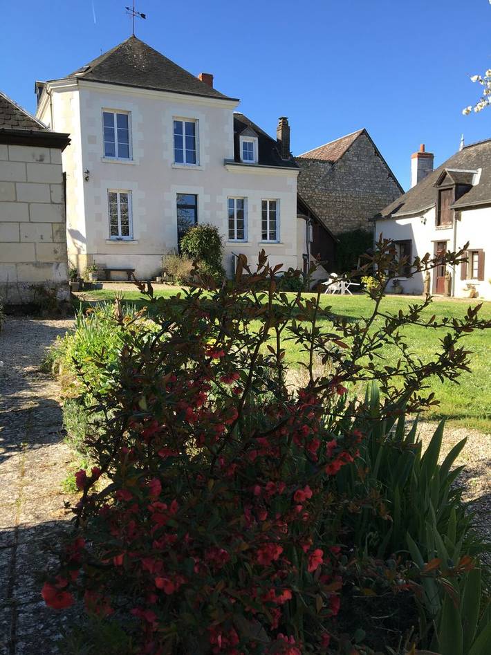Gîte pour 12 personnes, avec Terrasse ainsi que Jardin et Piscine à Luçay-le-Mâle