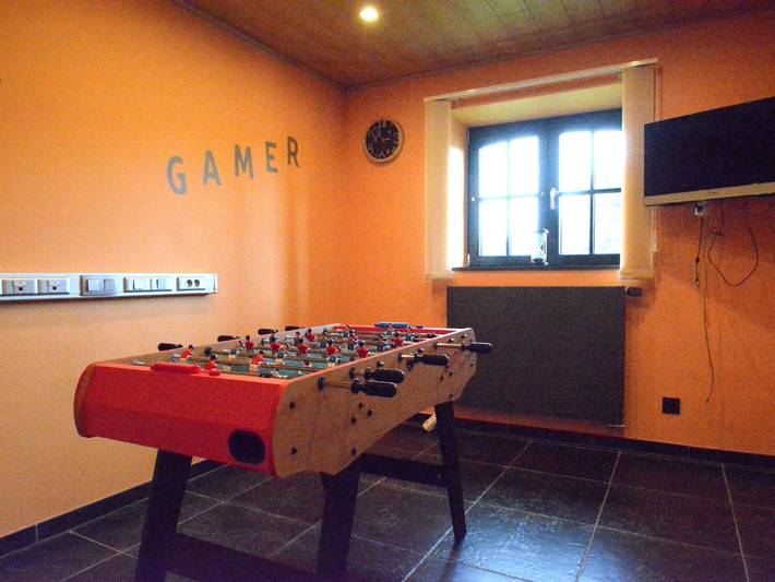 Location de vacances pour 8 personnes, avec terrasse et jardin à Vresse-sur-Semois - 4