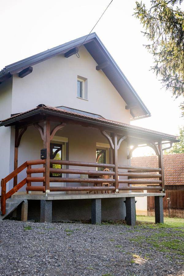 Ferienhaus für 5 Personen, mit Balkon und Terrasse sowie Garten und Ausblick