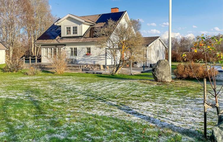 Ferienhaus für 9 Personen, mit Garten und Terrasse - 1