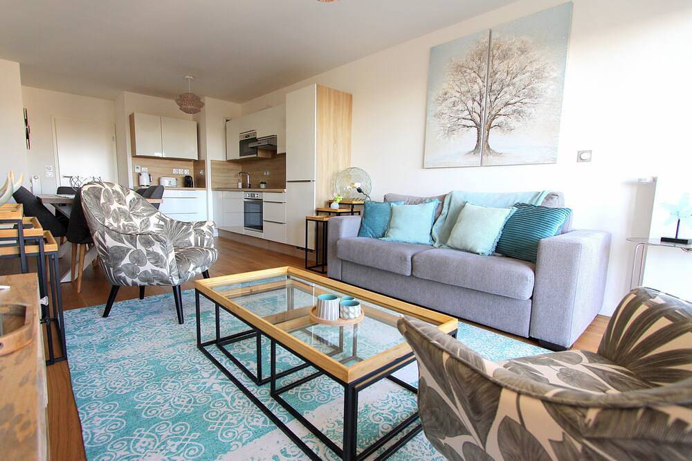 Appartement entier, Dam1 ~Disneyland Paris/Val d'Europe ~ Parking/Wifi in Montévrain, Seine-et-Marne