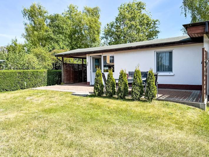Ferienwohnung für 3 Personen, mit Terrasse und Garten in Trassenheide