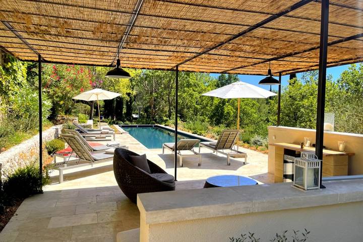 Casa de vacaciones para 14 personas, con jardín y jacuzzi, Familias con niños - 1