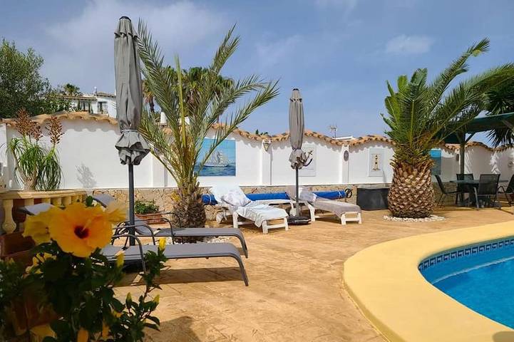 Casa rural para 4 personas, con jardín en Pego