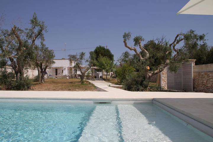 Casa vacanza per 6 persone, con giardino e balcone nonché piscina, con animali domestici ad Ortelle