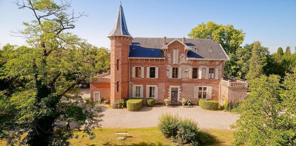 Chambre d’hôte pour 2 personnes, avec vue ainsi que jardin et piscine à Marssac-sur-Tarn