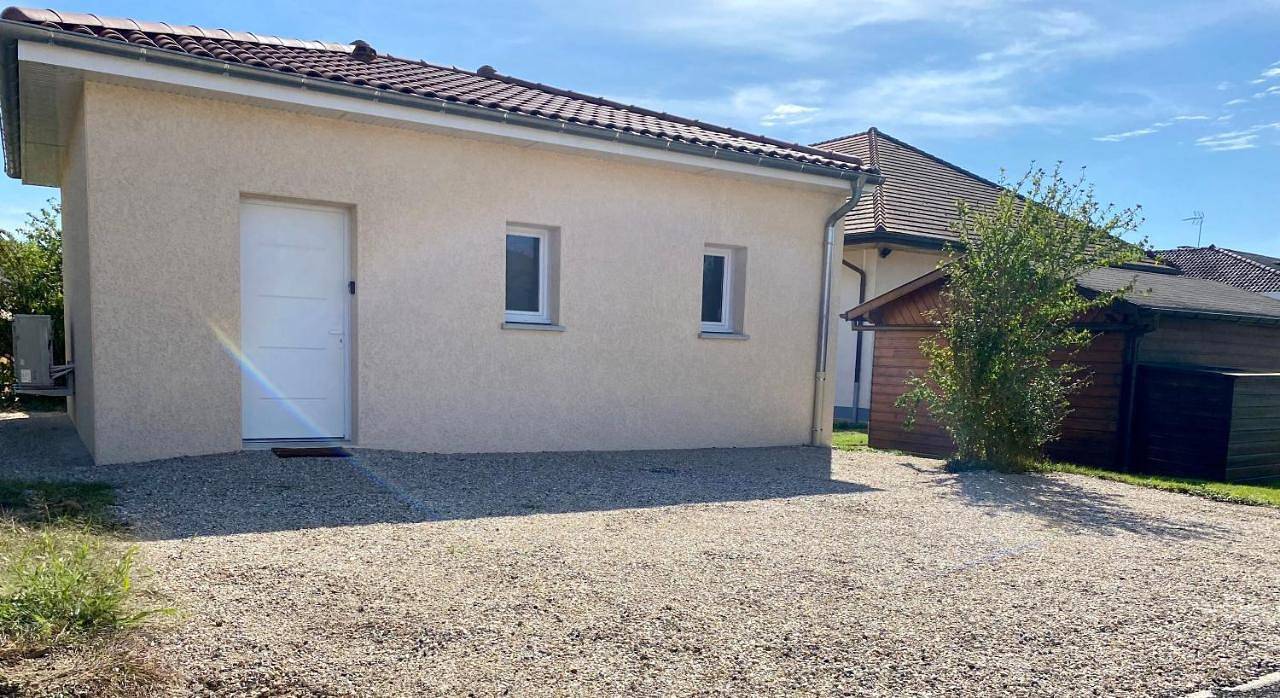 Maison Individuelle in Polliat, Région de Bourg-en-Bresse