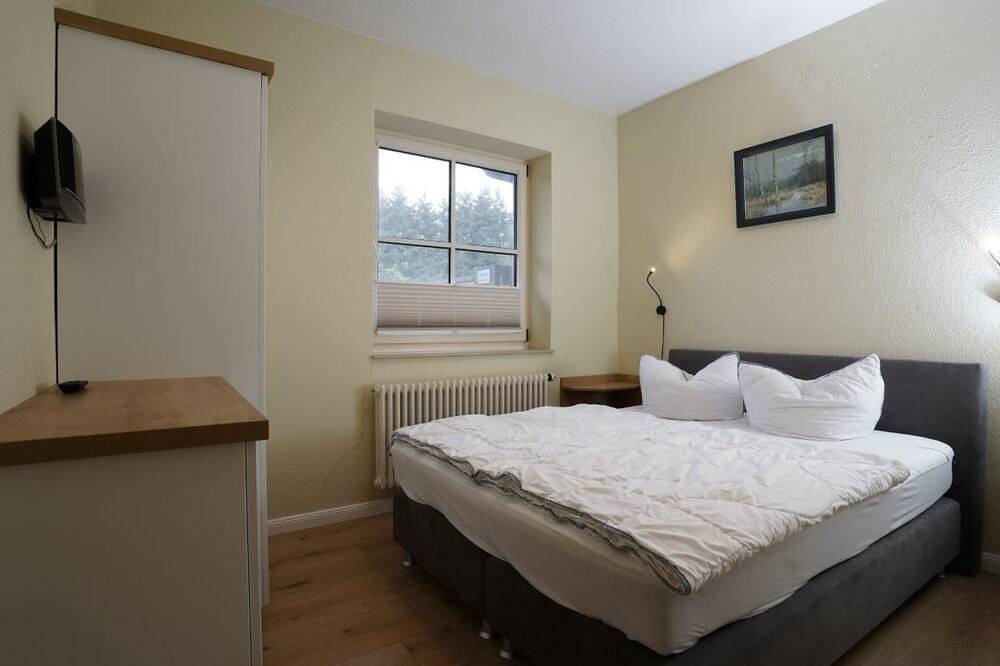 Ganze Wohnung, Maisonette  Seebrise mit Seeblick am Strand in Flessenow, Dobin am See