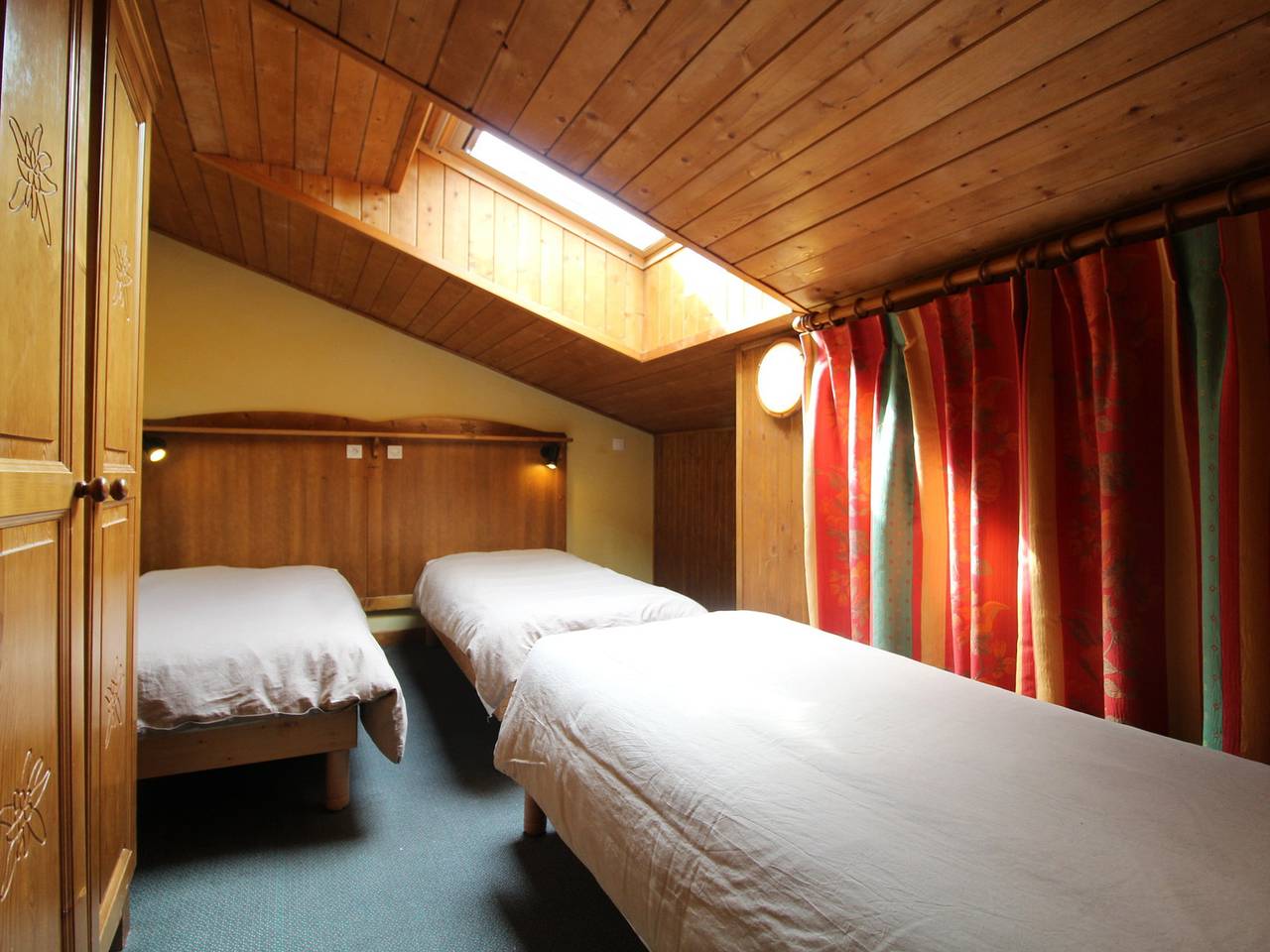 Entire apartment, Appart cosy 6 pers, proche pistes, Wifi, parking, draps inclus in Lanslevillard, Saint-Jean-de-Maurienne region