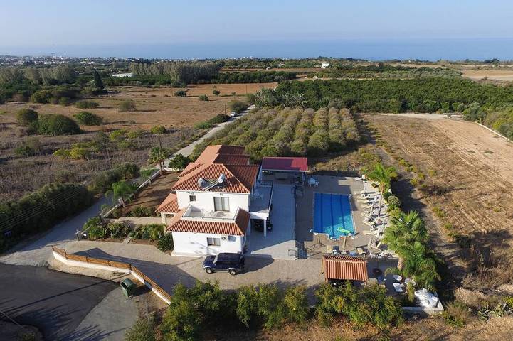 Villa für 10 Personen, mit Garten - 1