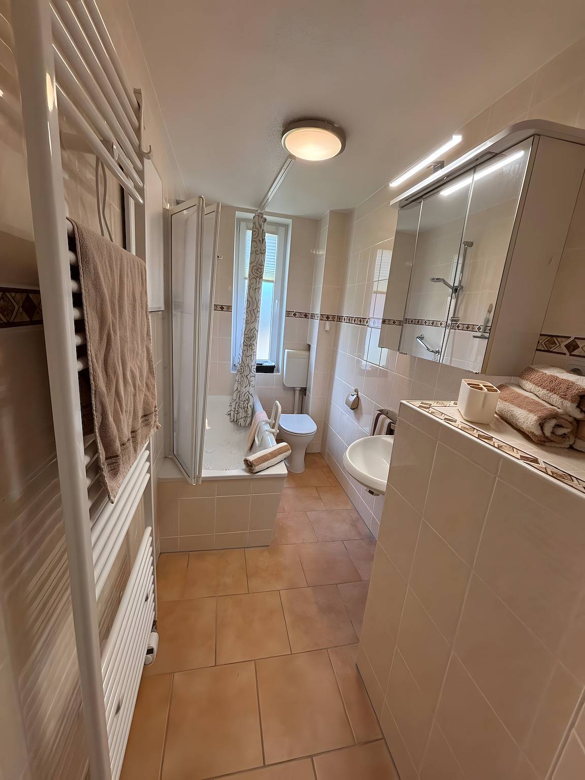 Ganze Wohnung, Apartment 'Wipperau' mit privater Terrasse, privatem Garten und Wlan in Oetzen, Landkreis Uelzen