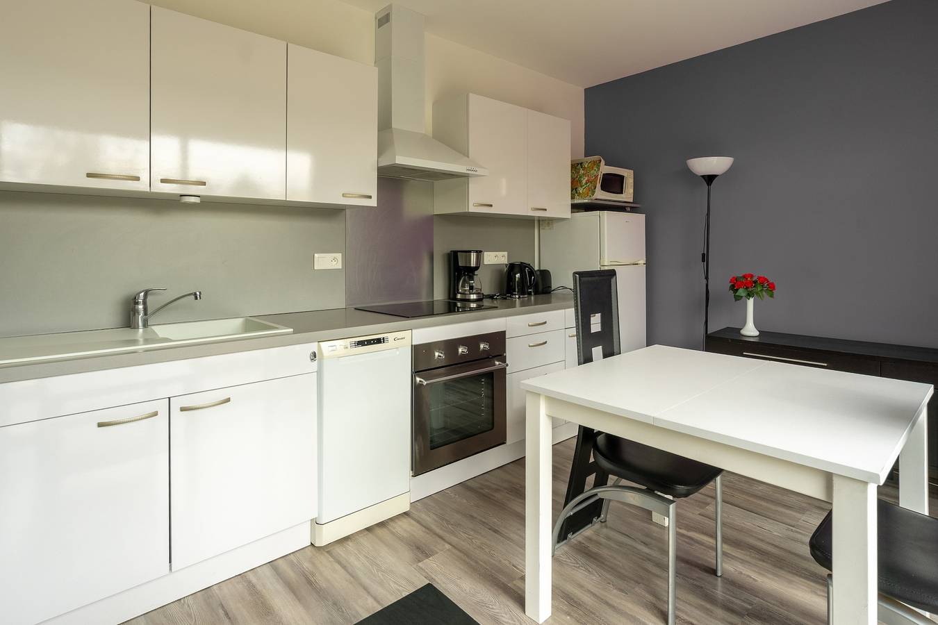 Ganze Wohnung, Appartement 'Le Clos Du Champ De L'Amour - Pons' mit privatem Pool, Wlan und Klimaanlage in Saint-Simon-de-Bordes, Jonzac und Umgebung