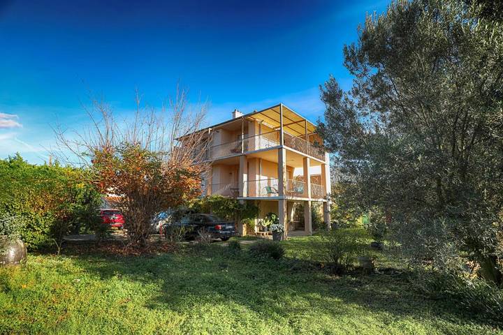 Gîte pour 4 personnes, avec vue et jardin à Condrieu - 3